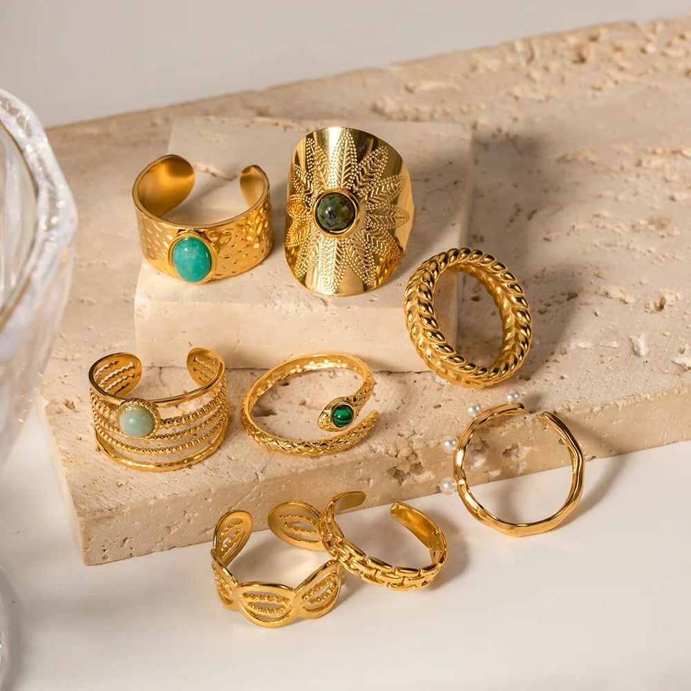 Vintage adjustable ring