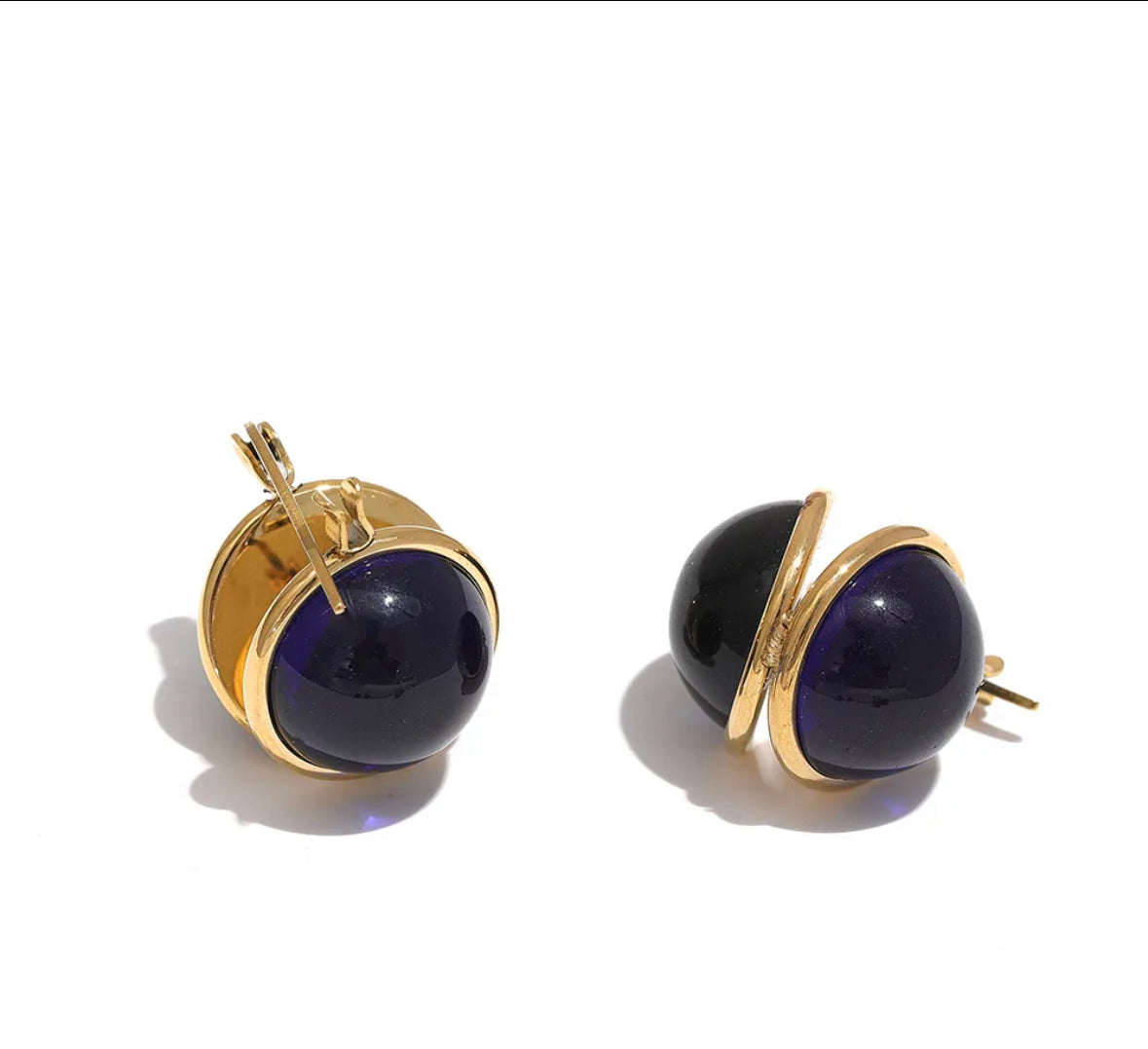 Elegant Huggie hoop earrings