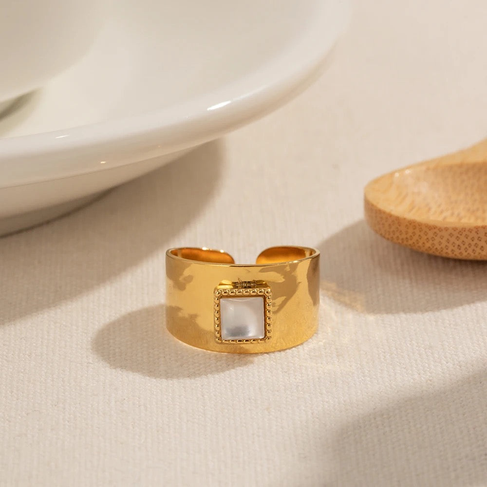 Square shell stone adjustable ring