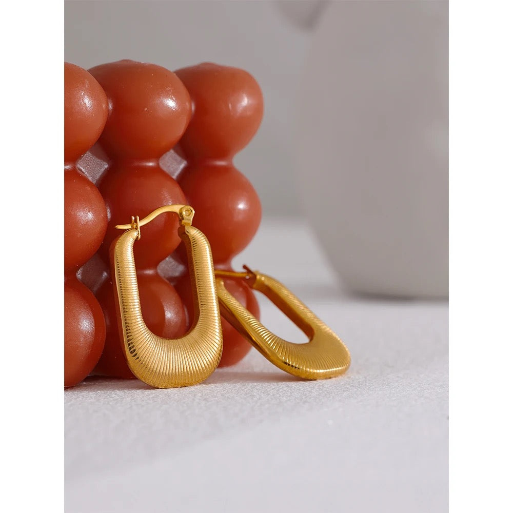 Square texture hoop earrings