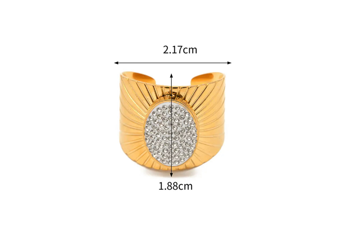 Elegant adjustable ring