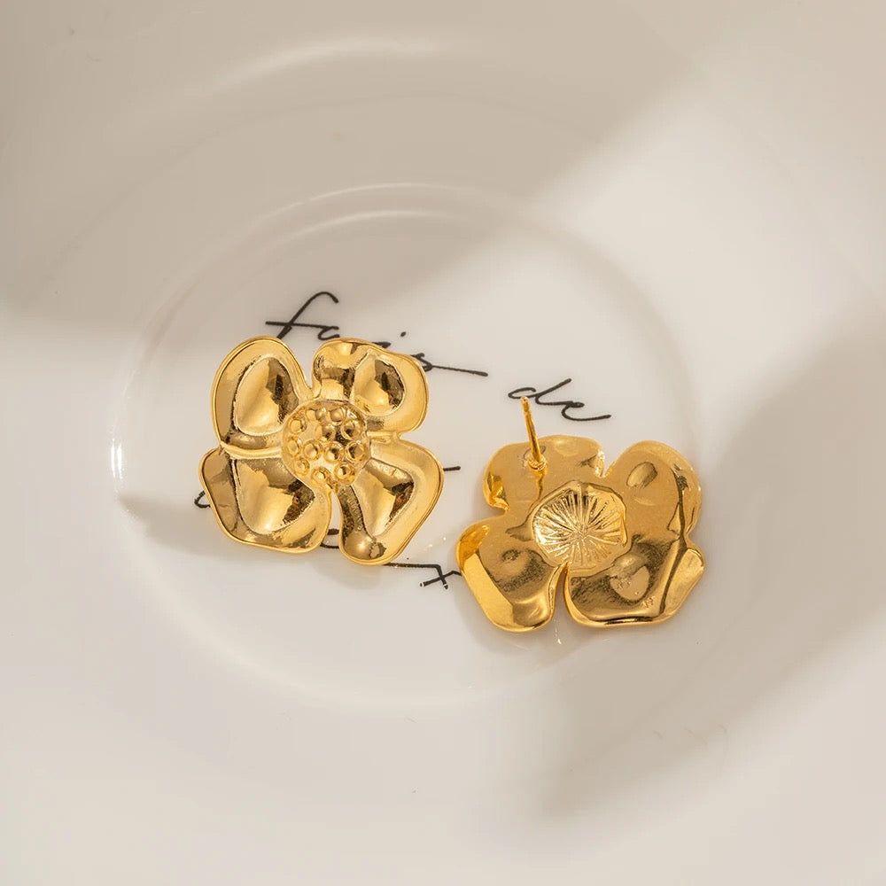 Big flower stud earrings
