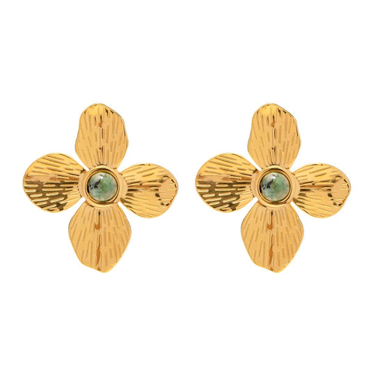 Flower stud earring