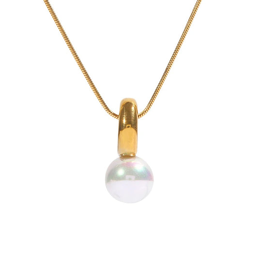 Natural fresh pearl necklace