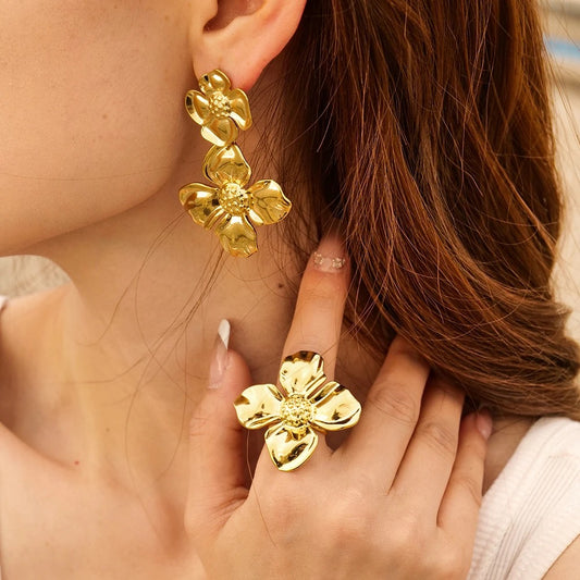 Big flower adjustable ring