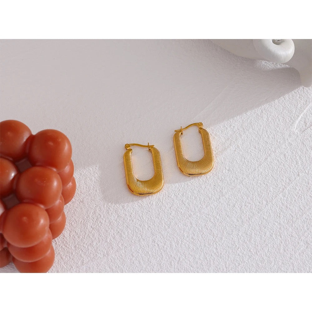 Square texture hoop earrings
