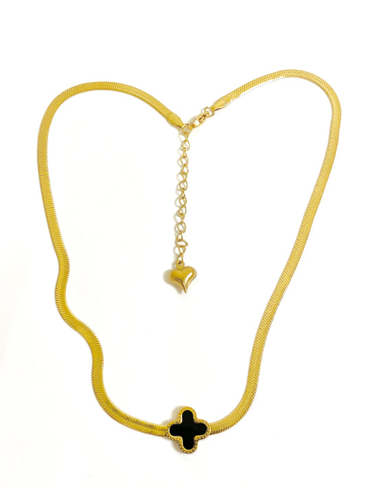 Snake black clover necklace