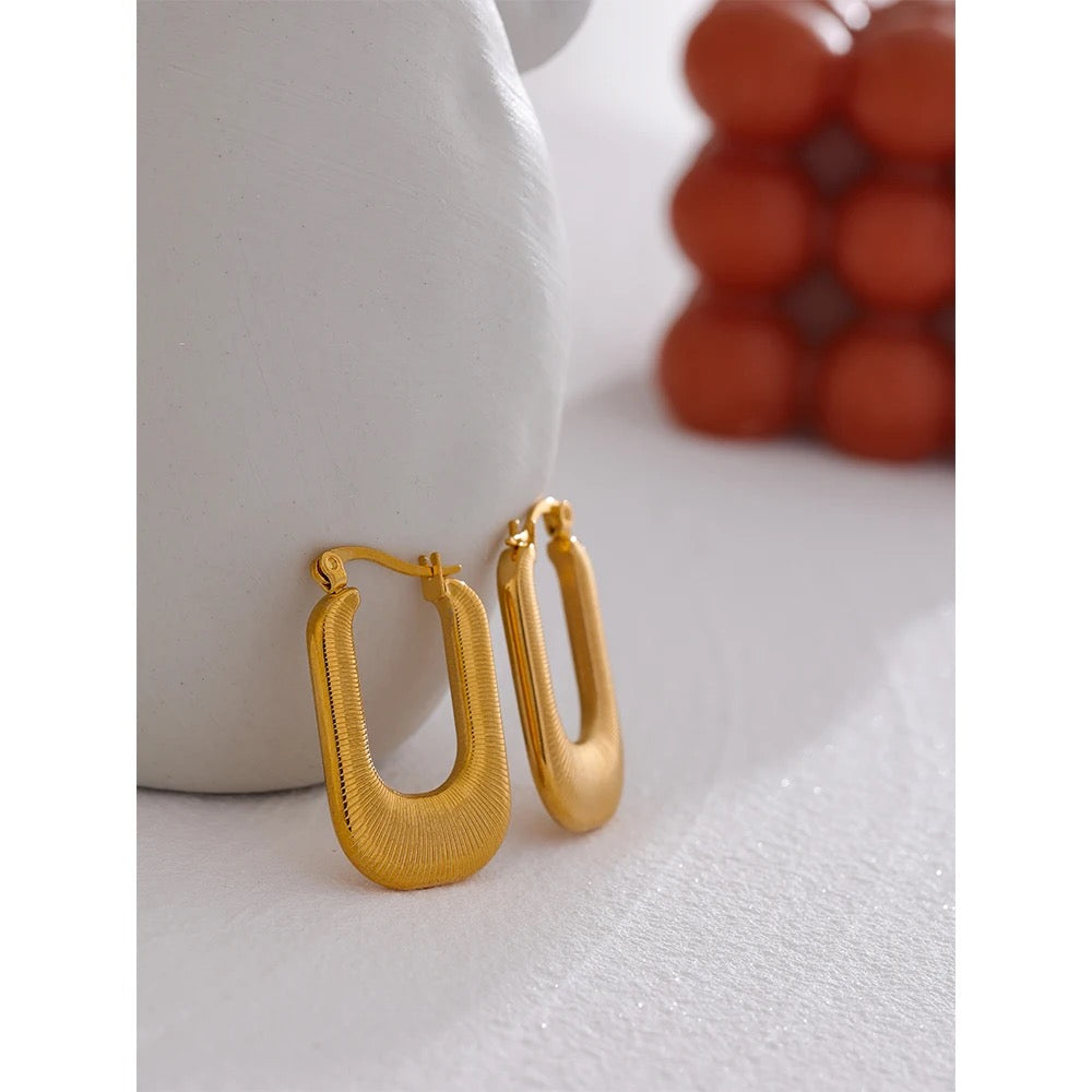 Square texture hoop earrings