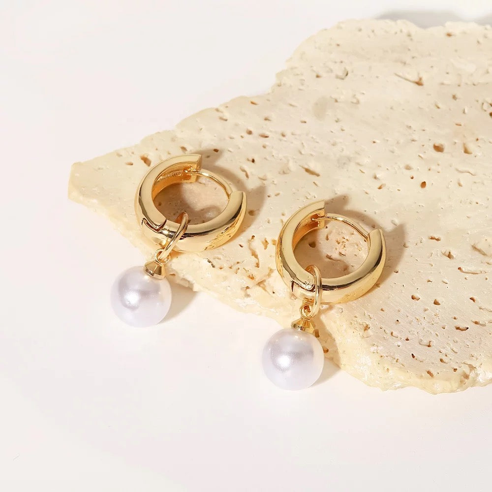 Freshwater Pearl pedant earrings