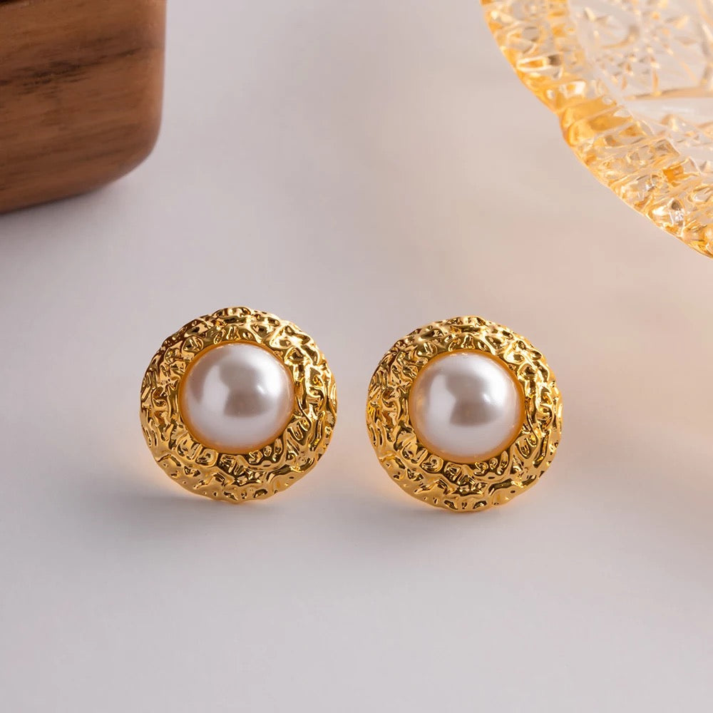 Round texture irregular Pearl stud earrings