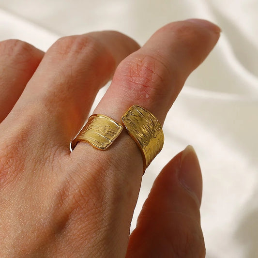 Texture adjustable ring