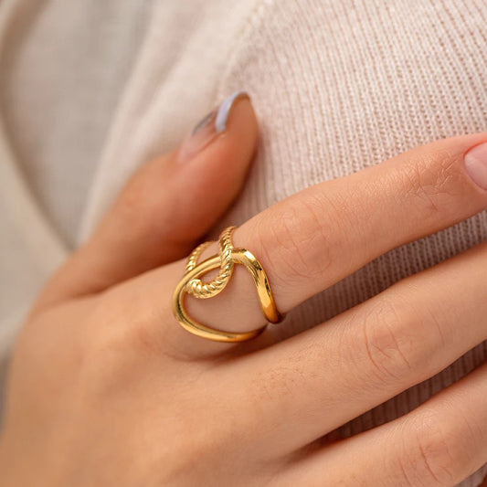 Vintage adjustable ring
