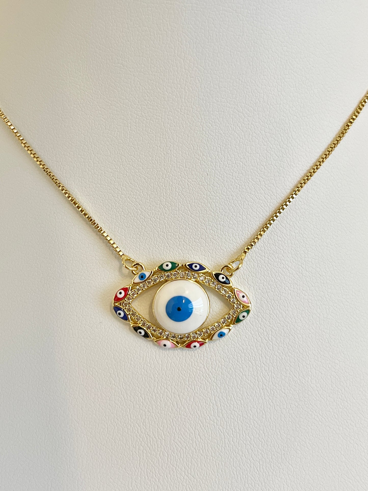 Multiple evil eye necklace