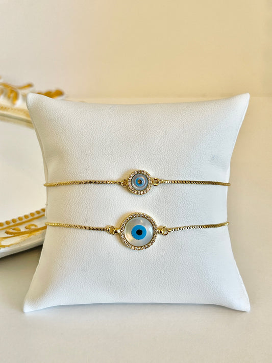 Round evil eye bracelet