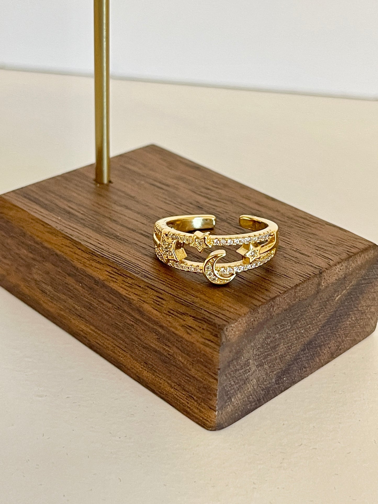 Stars ring