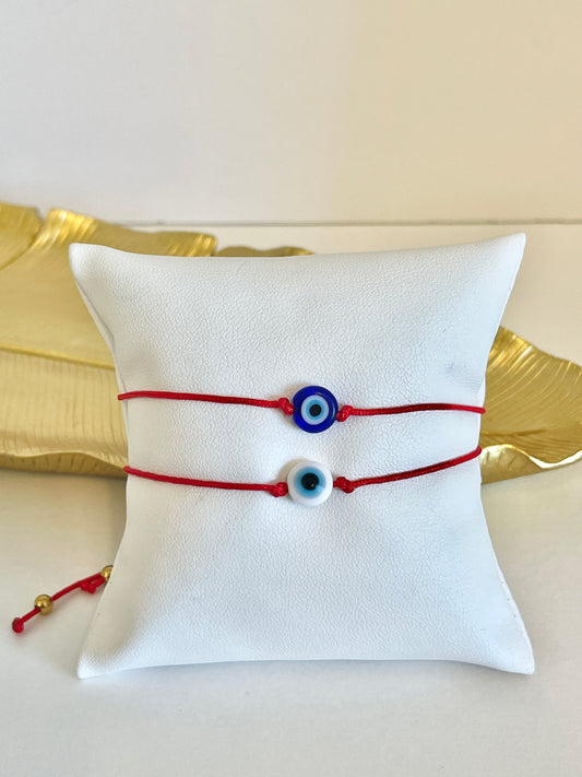 Thiny evil eye bracelet