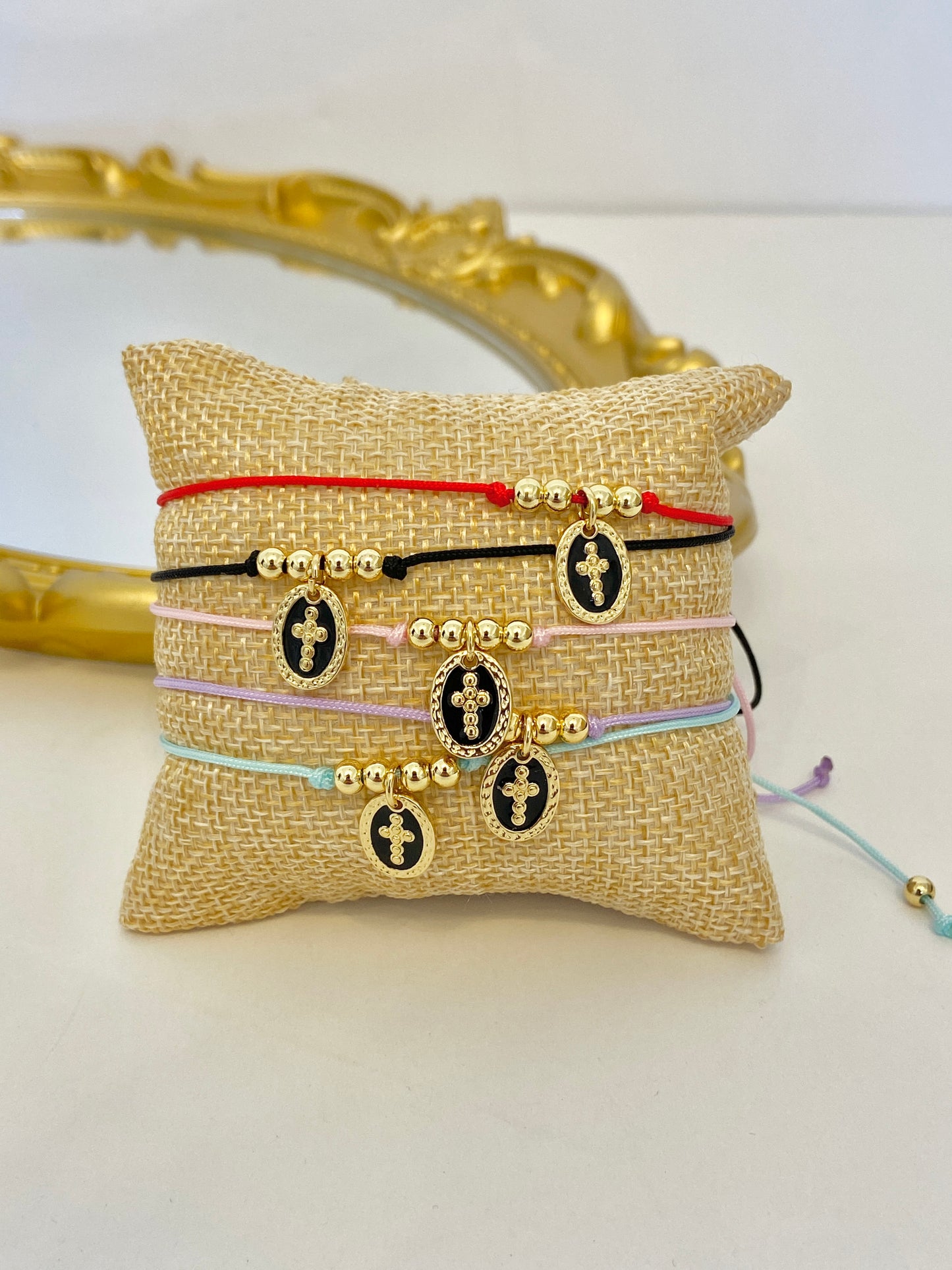 Cross string bracelet