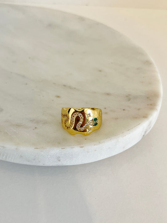 Chunky snake ring