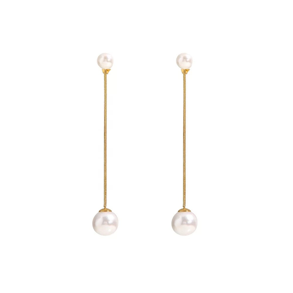 Pearl tassel stud earrings