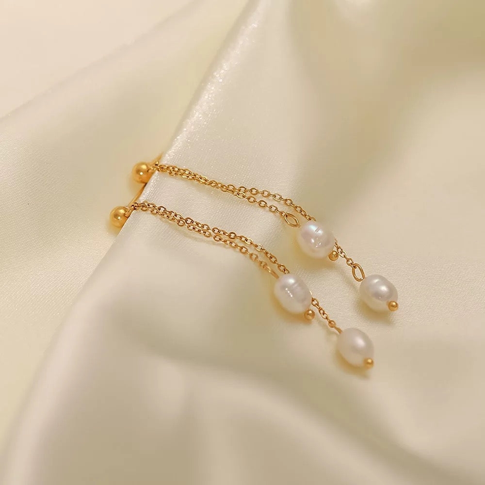 Natural freshwater Pearl earrings