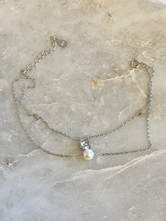 Pearl bracelet