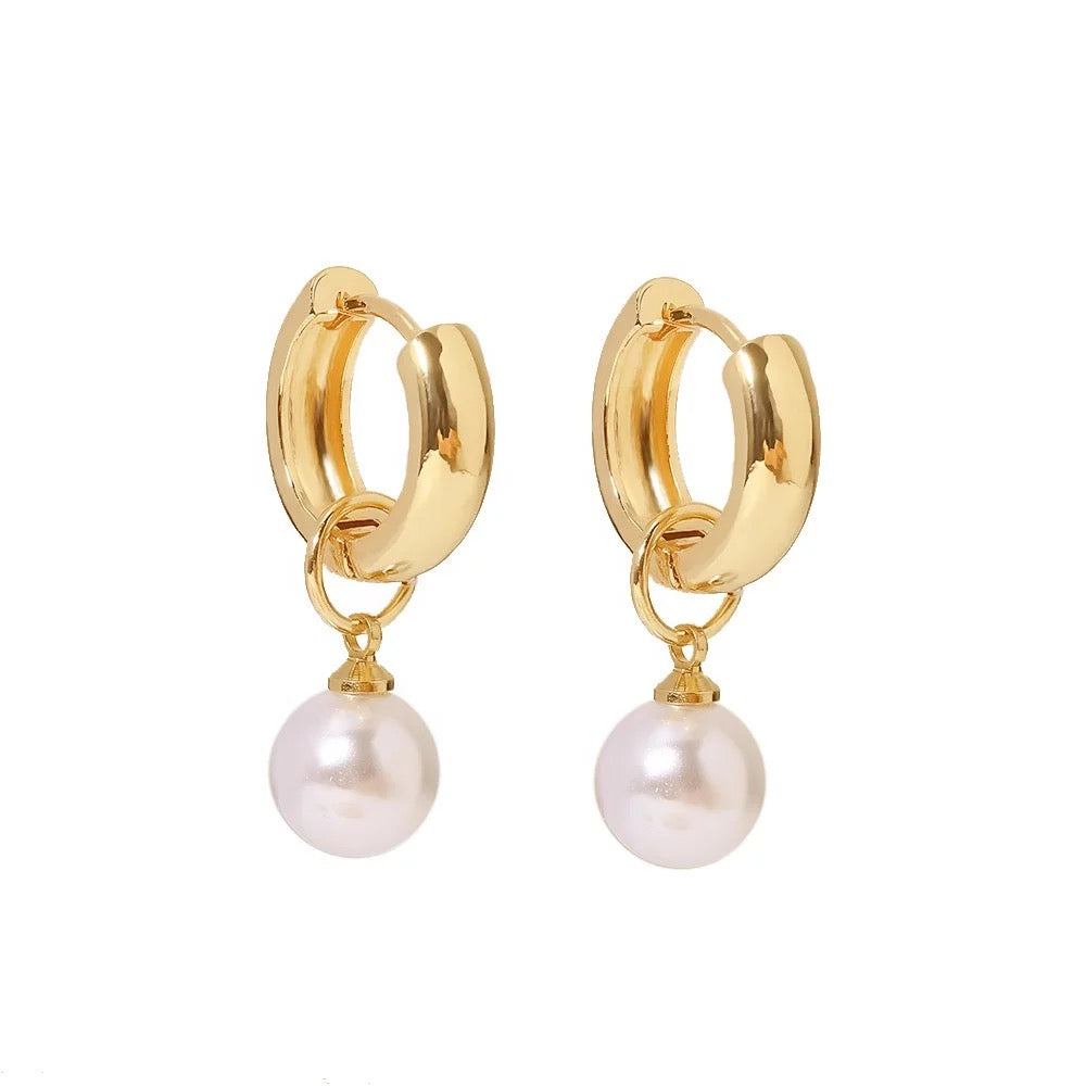 Freshwater Pearl pedant earrings
