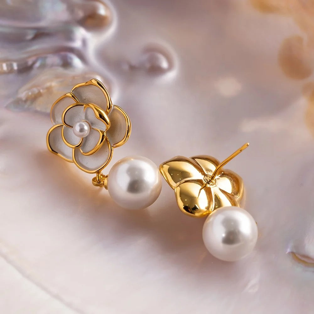 Natural Pearl drop stud earrings fe