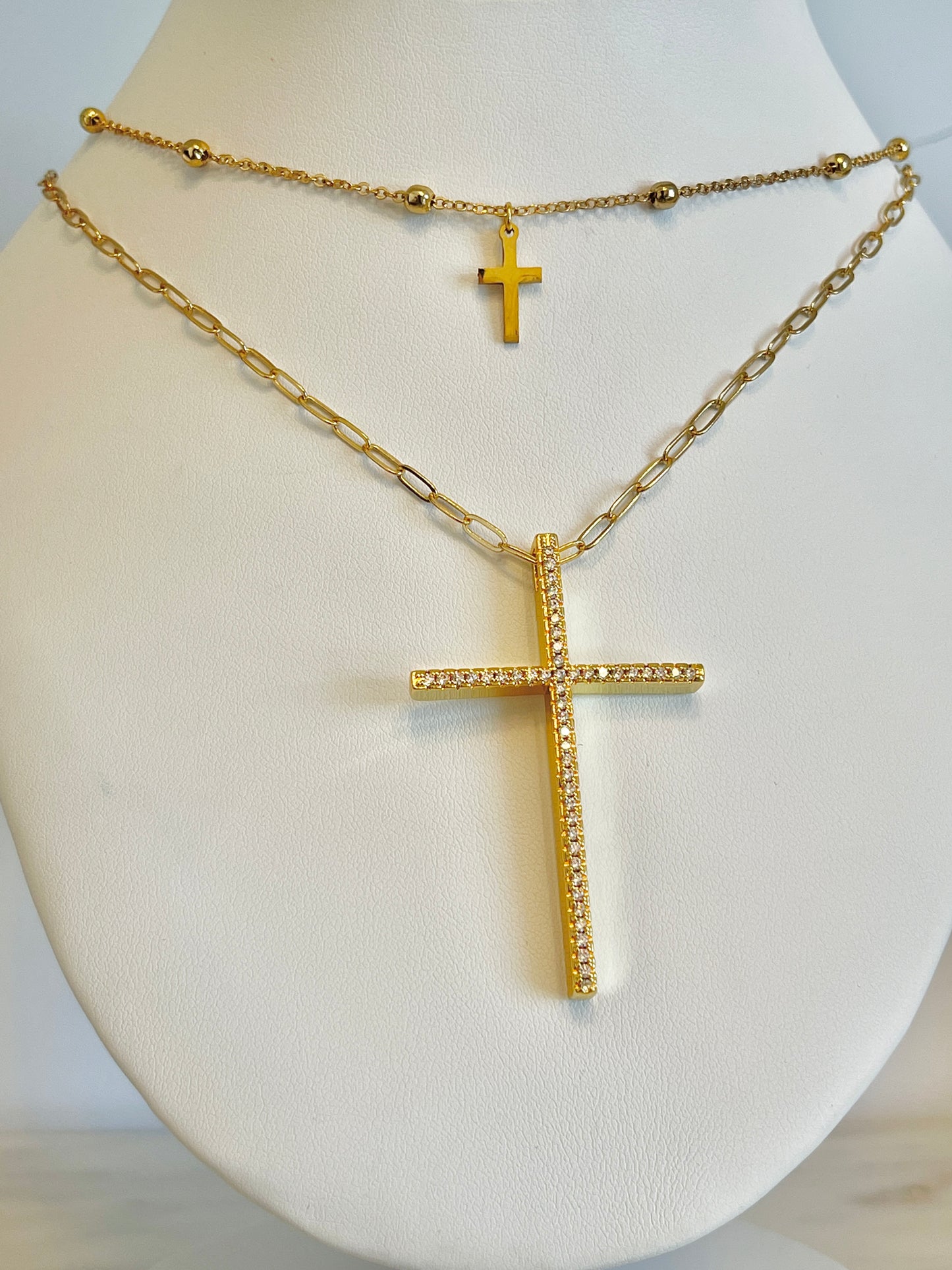 Multilayer cross necklace