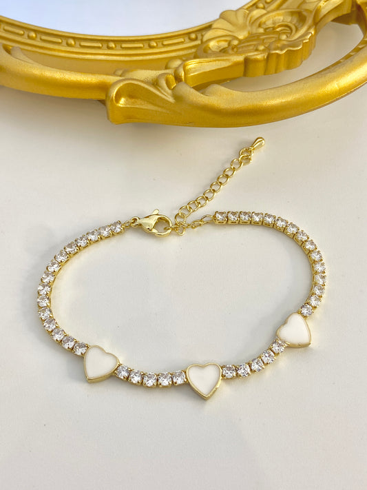 White heart bracelet