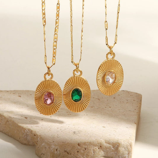 Green Oval sunburst pedant necklace