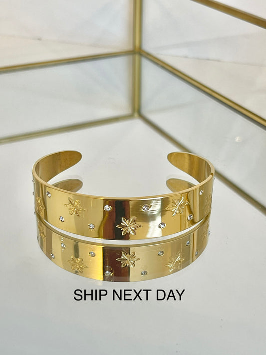 Stars cuff bracelet