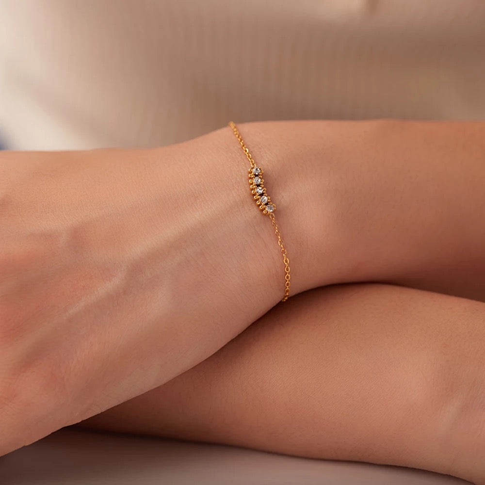 Cubic zirconia elegant bracelet