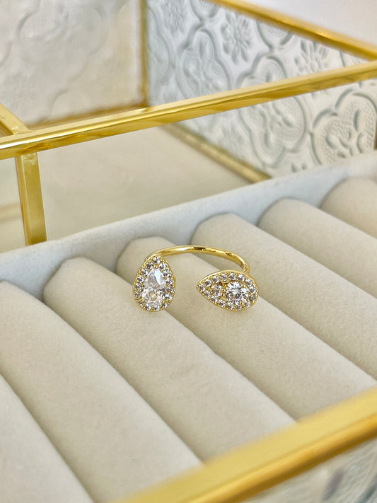 Elegant ring