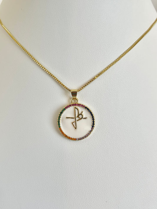 Fe necklace