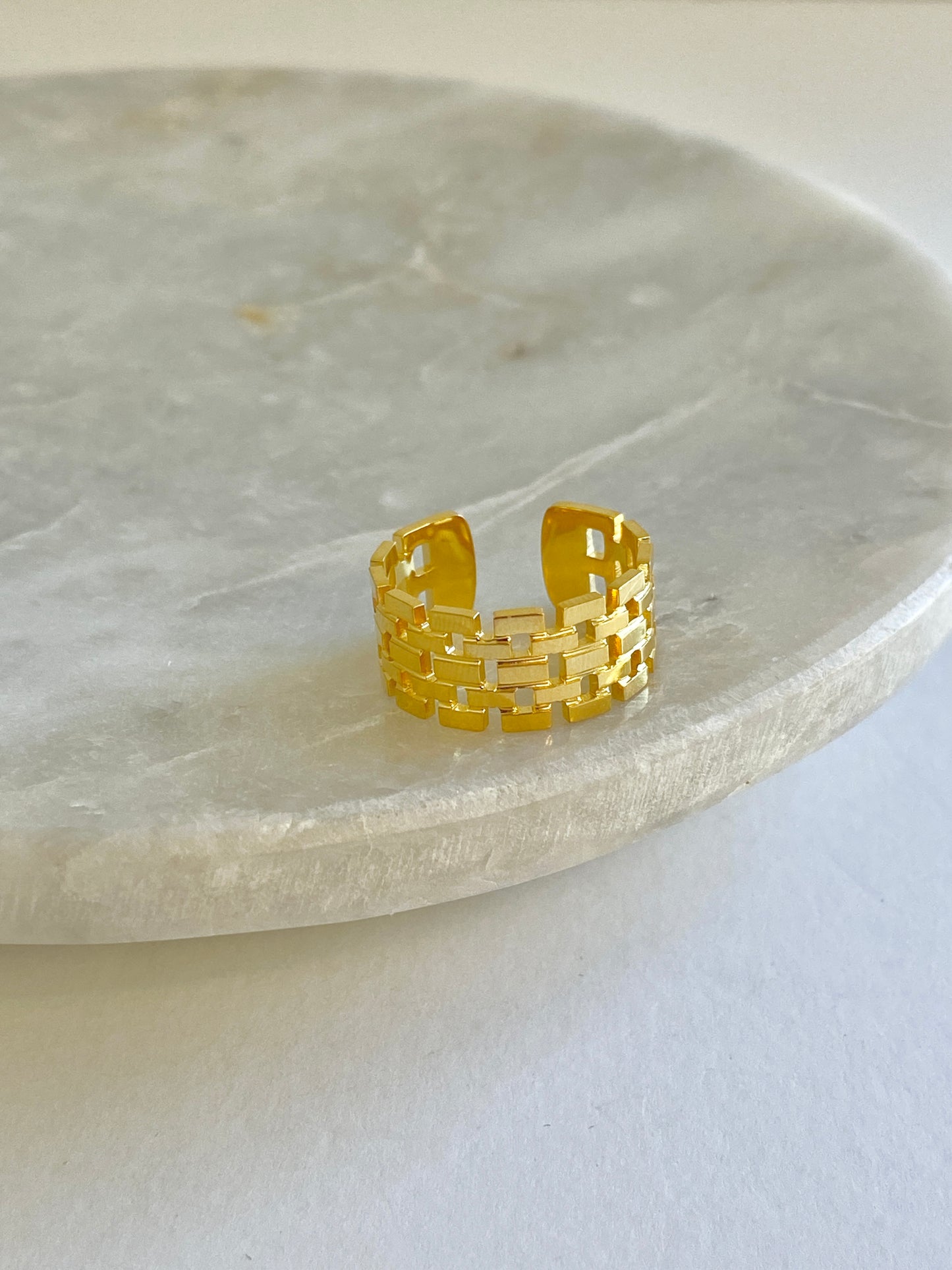 Chunky adjustable ring
