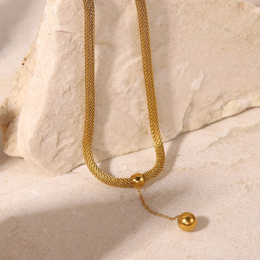 Drop round beads necklace
