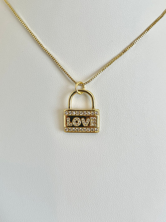 Love lock necklace