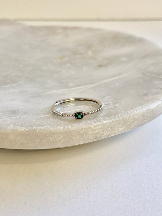 Green stone ring