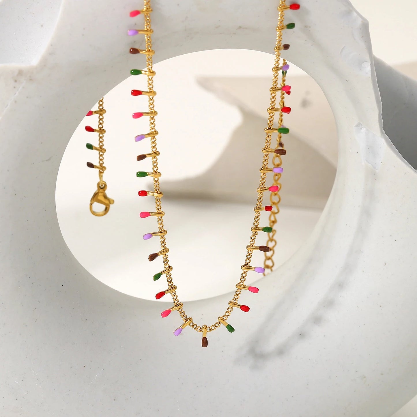 Multicolor chocker necklace