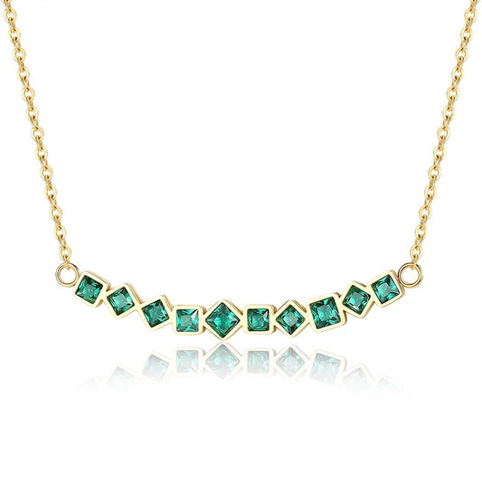 Green elegant necklace
