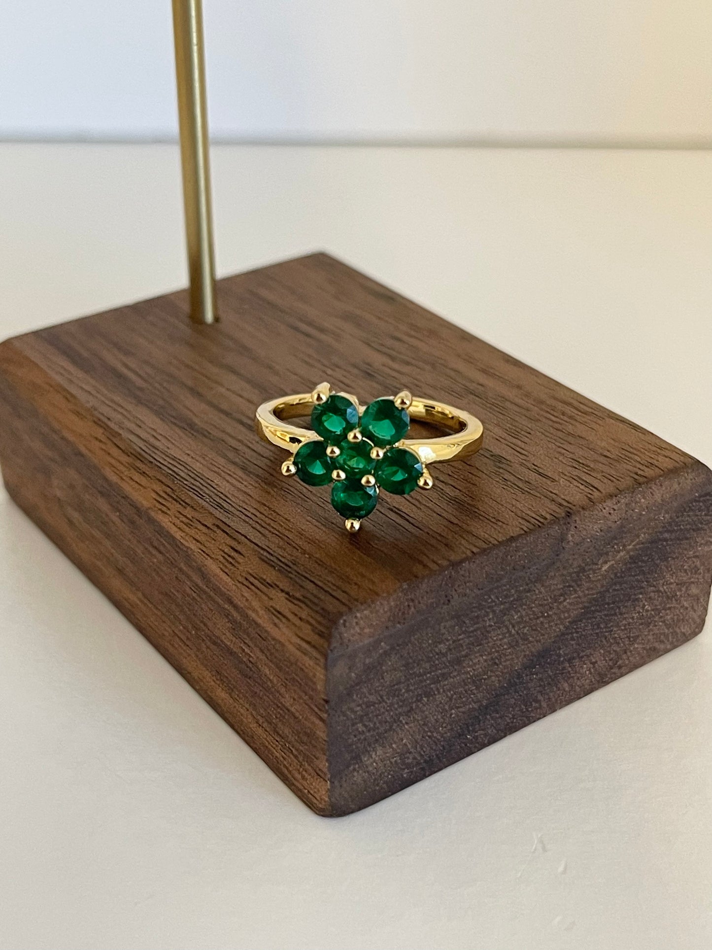 Green flower adjustable ring