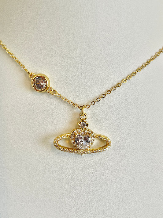 White heart necklace