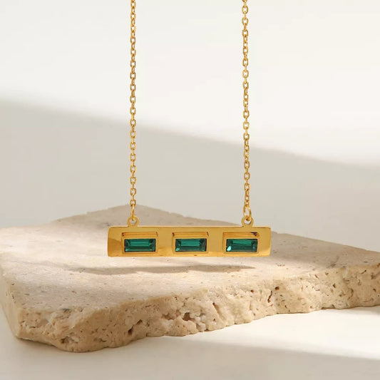 Square bar inlaid emerald zircon necklace