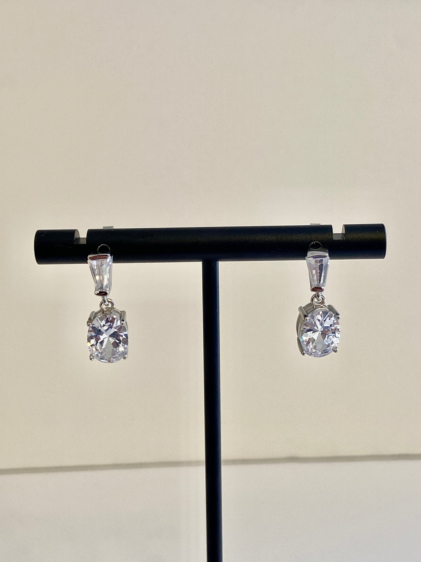 Crystals stud earrings