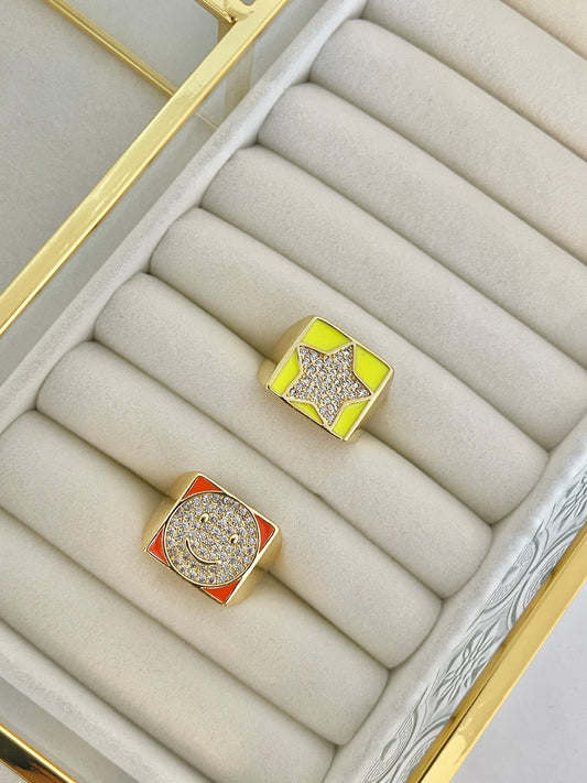 Star or Happy face ring