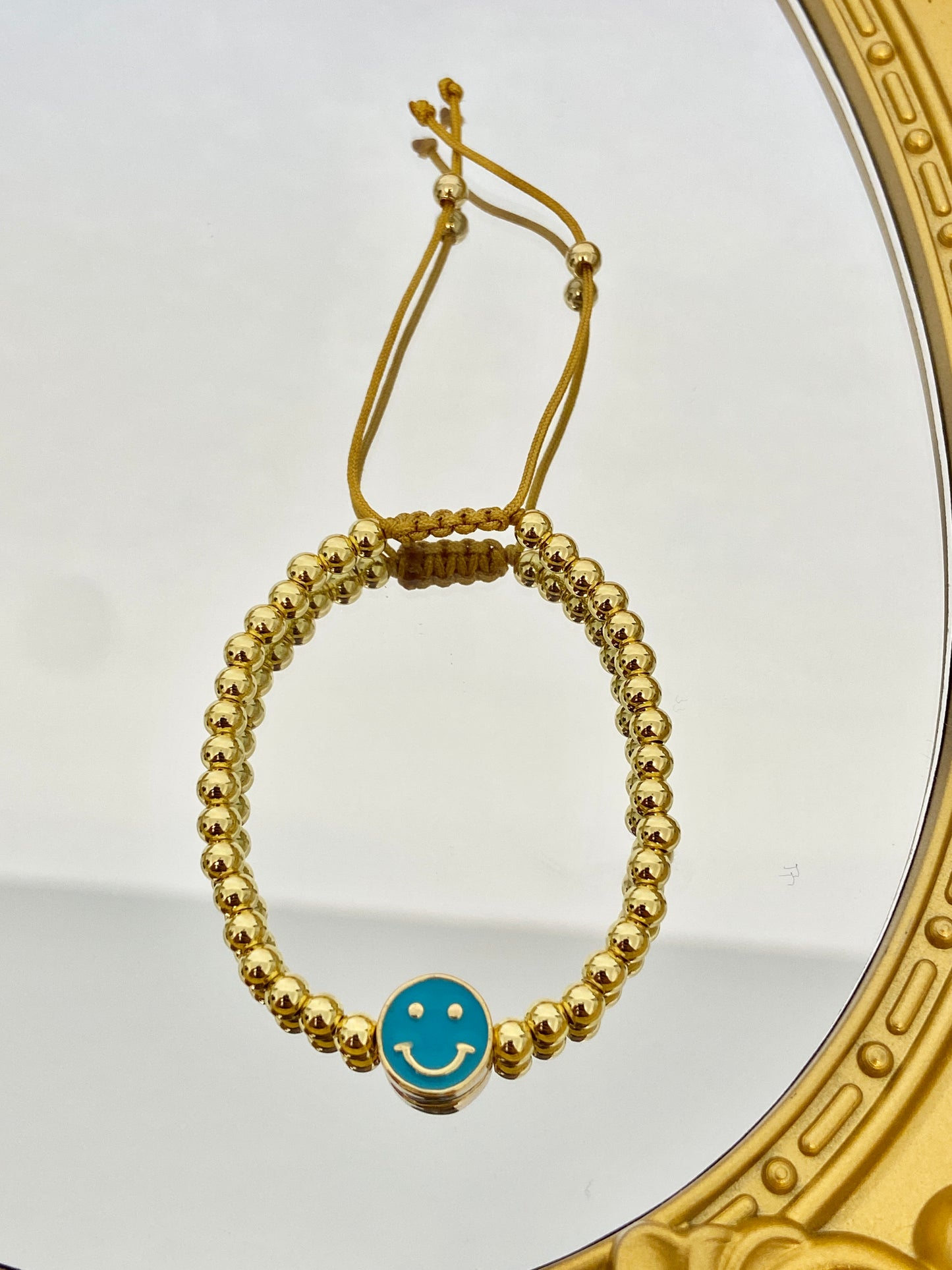 Happy face bead bracelet