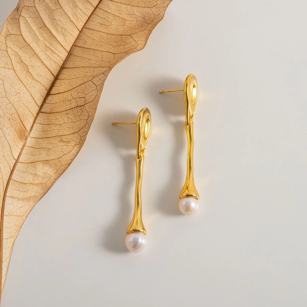 Natural Pearl bar drop earring